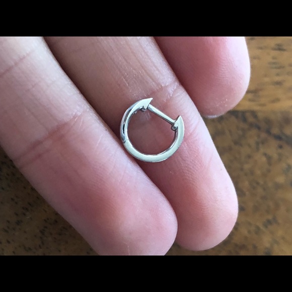 Liven Co High Polish White Gold Huggies - Picture 4 of 4